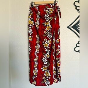 MIRASOL Vintage Hawaii Inspired Floral Red Wrap Skirt - Size XL (runs small)